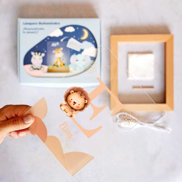 Kinderlampe Löwe mit Initiale und personalisiertem Namen