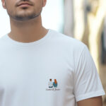 Miniaturansicht von Illustriertes T-Shirt Rückenporträt mit Personalisiertem Text