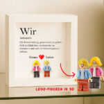 Miniaturansicht von Bilderrahmen mit Lego-Minifiguren „Liebe“ mit personalisiertem Text und Namen