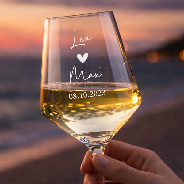 Pack mit 2 personalisierten Gläsern mit Herz, Datum und Namen