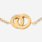 Damenarmband mit gekreuzten Ringen mit personalisierten Namen Miniaturansicht von Damenarmband mit gekreuzten Ringen mit personalisierten Namen