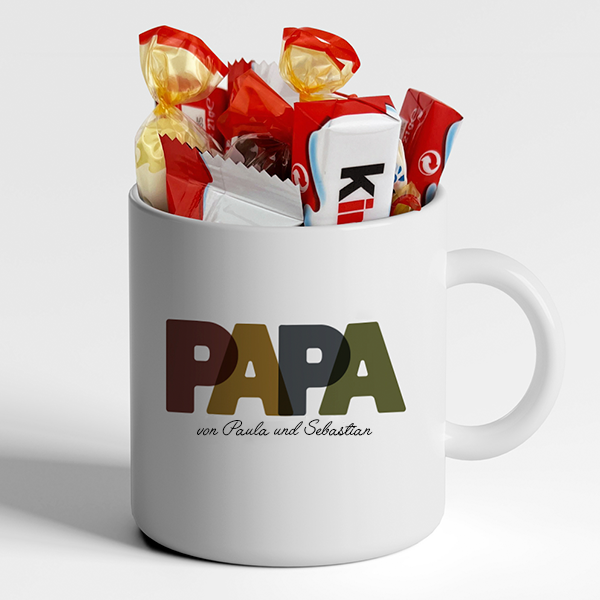 Papa Tasse mit bunten Buchstaben und Namen personalisiert