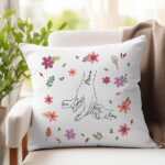 Miniaturansicht von Kissen für Mama mit Herzen, personalisierten Namen und personalisiertem Text