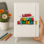 Miniaturansicht von Super-Lehrerin-Notizbuch mit personalisierten Namen