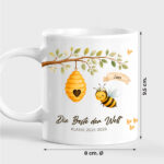 Miniaturansicht von Tasse für Lehrkräfte mit Bienchen und personalisierten Namen