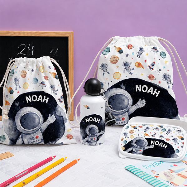 Personalisierte Kinderflasche mit Astronaut im Weltall
