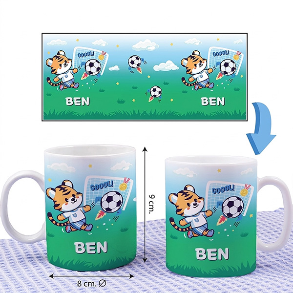 Personalisierter bruchsicherer Kinderbecher mit Fußballmotiv und Namen