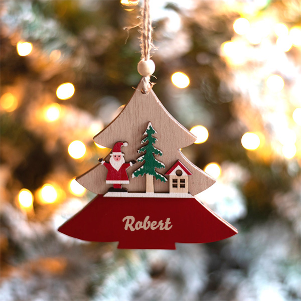 Pack de trois décorations en bois tons rouges avec prénoms personnalisés