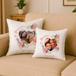 Vignette de Coussin Cœur Floral avec Photo et Texte Personnalisé