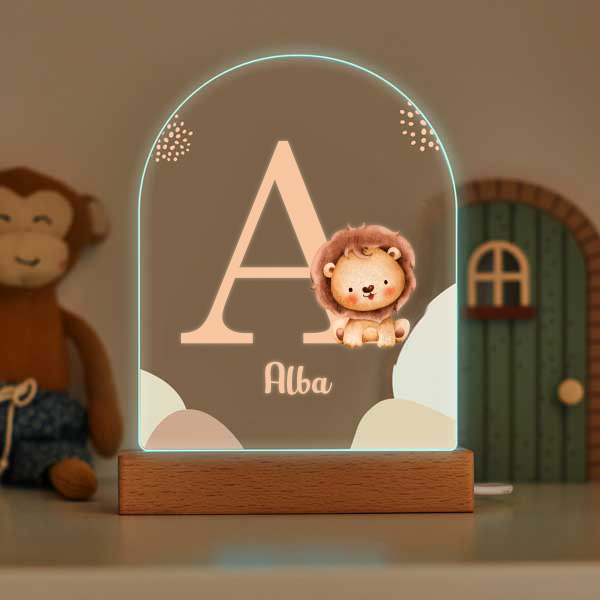 Lampe enfant lion avec initiale et prénom personnalisée