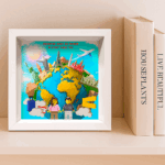 Vignette de Tableau avec minifigurines Lego voyageant autour du monde et texte personnalisé