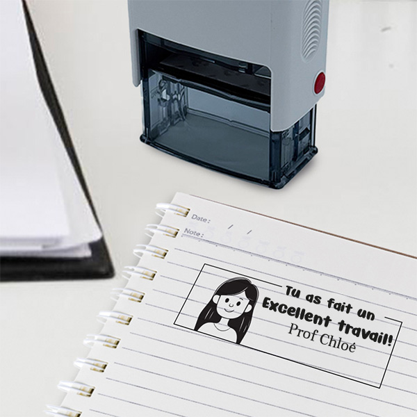 Tampon personnalisé pour enseignants avec dessin et prénom
