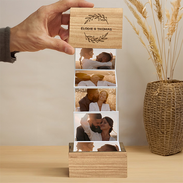 Boîte à Photos Accordéon Personnalisée pour Couples
