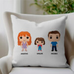 Coussin Funkos avec prénoms personnalisé Vignette de Coussin Funkos avec prénoms personnalisé