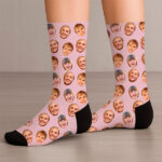 Vignette de Chaussettes Roses pour Maman avec Visages à partir de Photos personnalisées