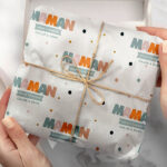 Papier Cadeau Maman Coloré avec prénom personnalisé Vignette de Papier Cadeau Maman Coloré avec prénom personnalisé