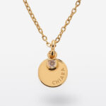 Collana Rotonda con strass e testo personalizzato Miniatura di Collana Rotonda con strass e testo personalizzato