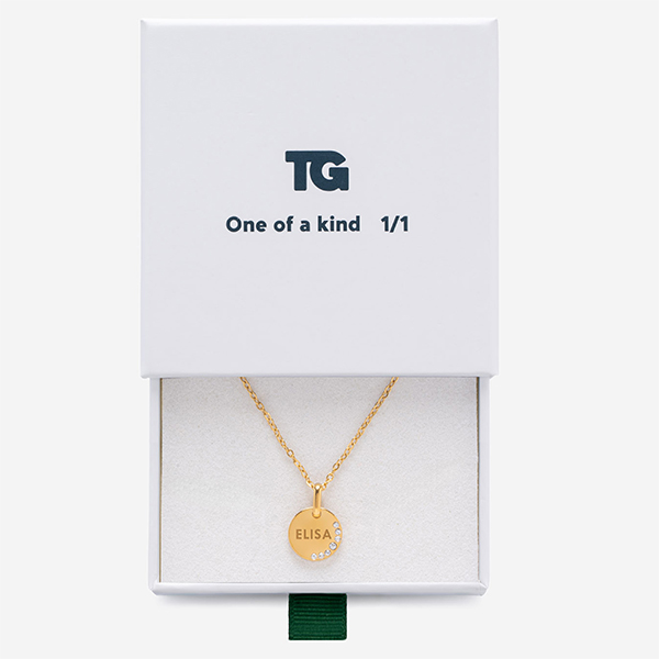 Collana rotonda con brillanti laterali e testo personalizzato