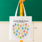 Miniatura di Tote Bag per Insegnanti con Mani e Nomi personalizzati