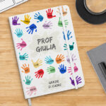 Miniatura di Blocco Note Mani Colorate con Nomi e Testo personalizzato
