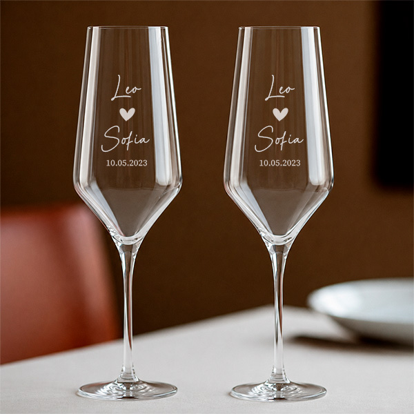 Set di 2 Flûte da Champagne con Cuore, Data e Nomi Personalizzati