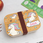 Miniatura di Portapranzo per Bambini con Coperchio in Legno Unicorni Colorati Personalizzato