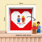 Miniatura de Quadro com minifiguras Lego num coração vermelho com nomes e texto personalizados