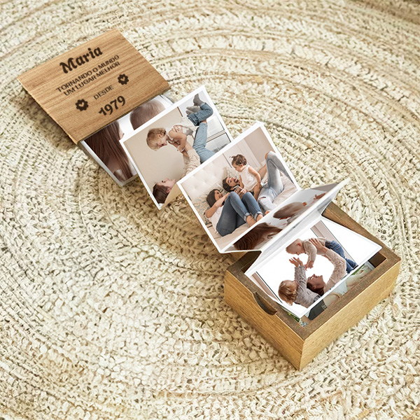 Caixa de Fotografias Acordeão com Data Personalizada