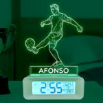 Miniatura de Relógio Despertador com Luz Jogador de Futebol personalizado