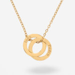 Colar de Argolas Entrelaçadas com Texto personalizado Miniatura de Colar de Argolas Entrelaçadas com Texto personalizado