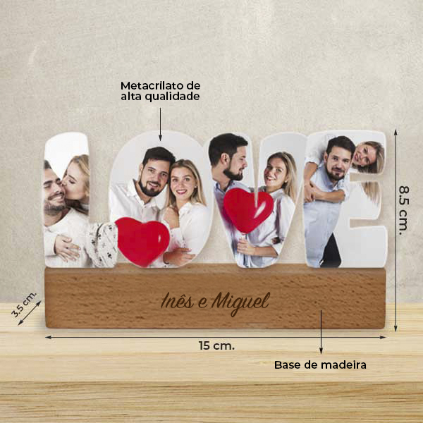 Placa LOVE personalizada com fotos e texto