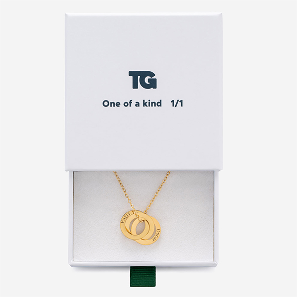 Colar de Argolas Entrelaçadas com Texto personalizado