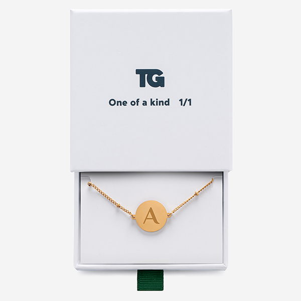 Pulseira de Senhora com Pendente Redondo e Texto personalizado