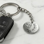 Miniatura de Porta-chaves Redondo Papá com Design de Punhos e Nomes personalizados