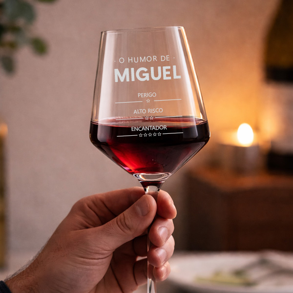 Copo de Vinho "Humor de" com Nome e Textos Personalizados