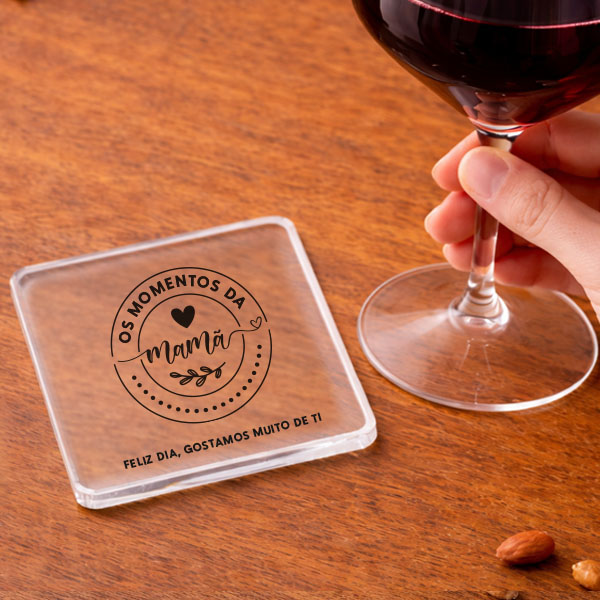 Copo de Vinho para os Momentos da Mãe com Nomes personalizados