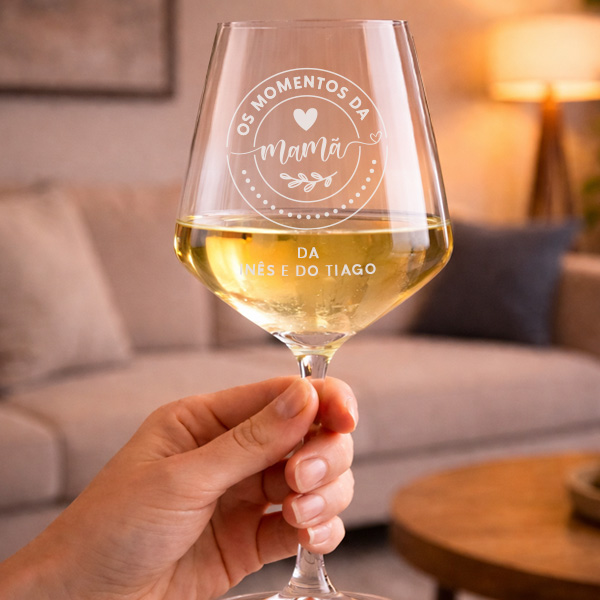 Copo de Vinho para os Momentos da Mãe com Nomes personalizados
