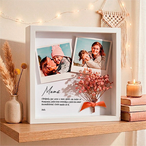 Moldura com Flores e Fotografias Personalizadas
