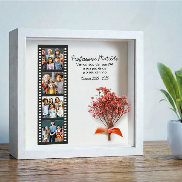 Moldura com Flores Estilo Rolo Fotográfico com Fotos personalizadas