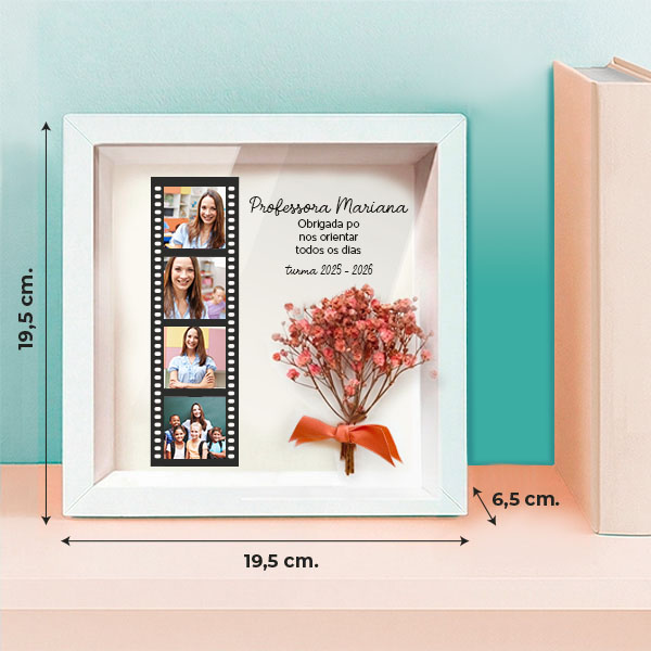 Moldura com Flores Estilo Rolo Fotográfico com Fotos personalizadas
