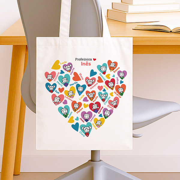 Tote Bag Corações com Bonequinhos com Nomes personalizada