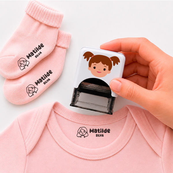 Carimbo Infantil para Roupa com Nome e Desenho Personalizado