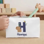 Miniatura de Estojo Infantil com Inicial Personalizada