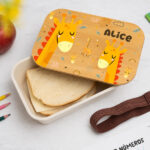 Miniatura de Lancheira com Tampa de Madeira Infantil Animais Coloridos Personalizada