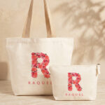 Miniatura de Tote Bag Inicial de Flores com Nome Personalizado