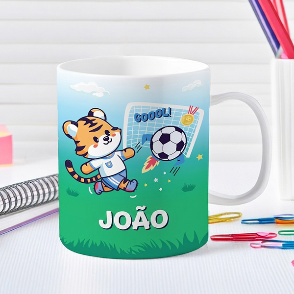 Caneca Infantil Inquebrável Futebol com Nome Personalizada