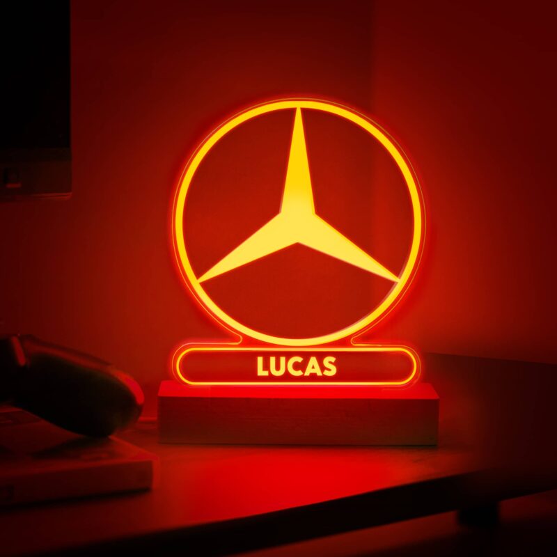 Lámpara Mercedes personalizada