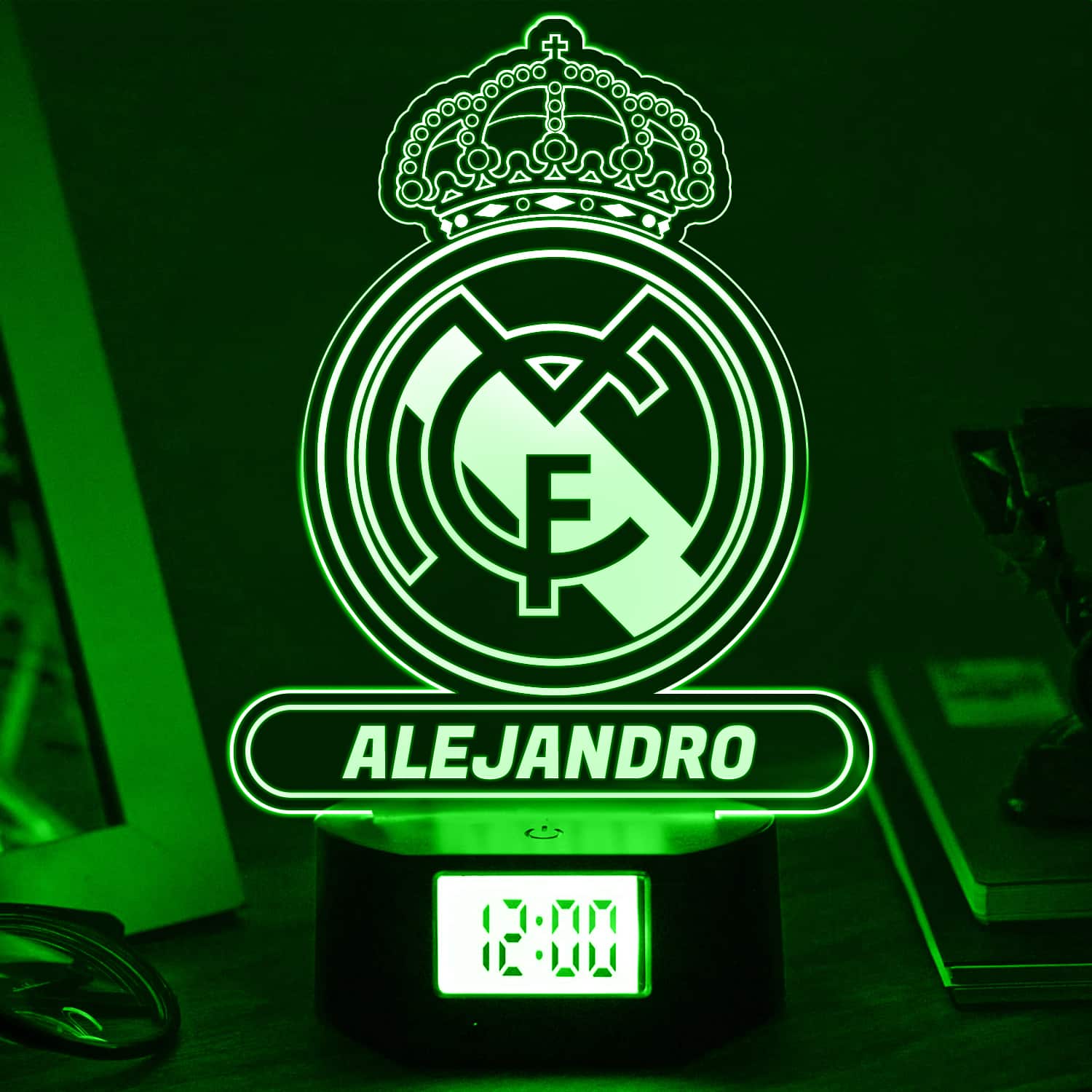 Reloj Despertador con Luz Escudo Real Madrid personalizado