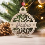 Miniatura de Pack de Adornos para Árbol de Navidad Copos en Madera con Nombre personalizados