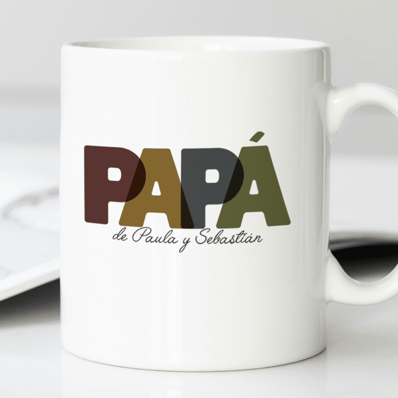 Taza Papá Letras de Colores con Nombres personalizada